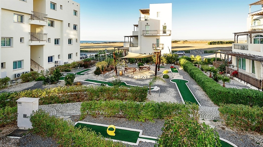 شقة ضمن أحد المجمعات السكنية الرائعة على البحر في شمال قبرص.