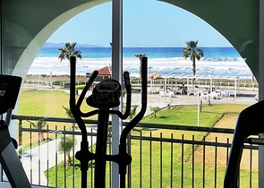 شقة ضمن أحد المجمعات السكنية الرائعة على البحر في شمال قبرص.