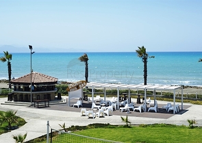 شقة ضمن أحد المجمعات السكنية الرائعة على البحر في شمال قبرص.