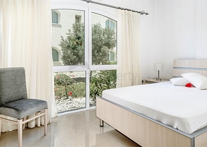 شقة ضمن أحد المجمعات السكنية الرائعة على البحر في شمال قبرص.