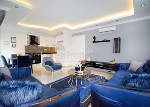 شقة بغرفة نوم وصالة ضمن مجمع مريح في منطقة محمودلار- ألانيا.