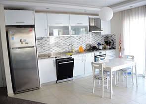 شقة مفروشة ضمن احد المجمعات المريحة في منطقة أفسلار- ألانيا