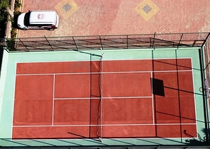 شقة واسعة ضمن مجمع سكني في منطقة ماهموت لار – ألانيا .