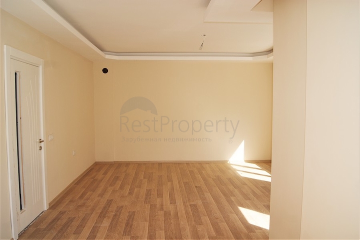 مجمع سكني في المراحل النهائية من البناء في منطقة كونيالتي – أنطاليا