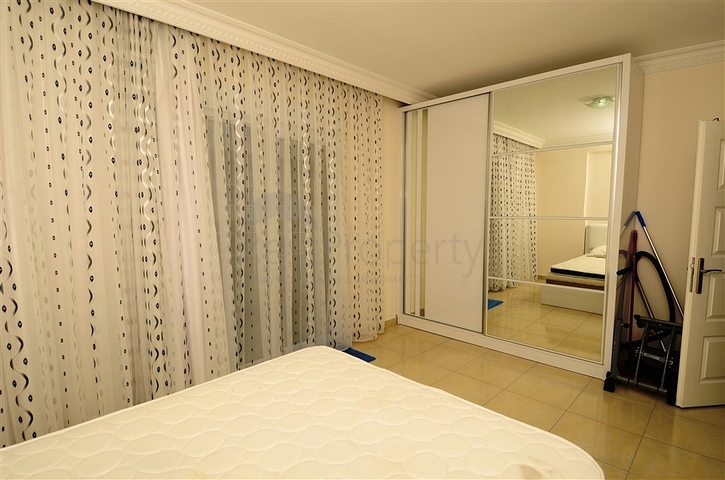 شقة مفروشة ضمن أحد المجمعات الرائعة في منطقة ماهموت لار – ألانيا