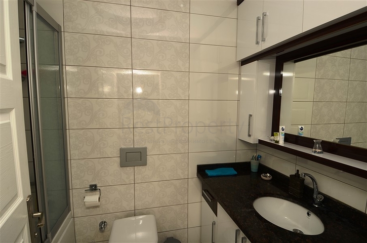 شقة مفروشة ضمن أحد المجمعات الرائعة في منطقة ماهموت لار – ألانيا