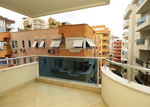 شقة مفروشة ضمن أحد المجمعات الرائعة في منطقة ماهموت لار – ألانيا