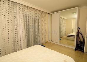 شقة مفروشة ضمن أحد المجمعات الرائعة في منطقة ماهموت لار – ألانيا