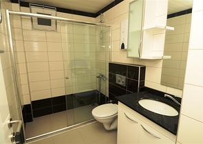 شقة ضمن مجمع فاخر في منطقة أفسلار – ألانيا 