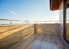 شقق ضمن مجمع سكني في المراحل النهائية من البناء في منطقة كاستل – ألانيا .