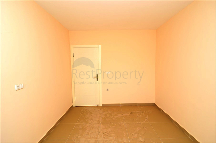 شقة بإطلالة جبلية مذهلة في منطقة ماهموت لار – ألانيا.