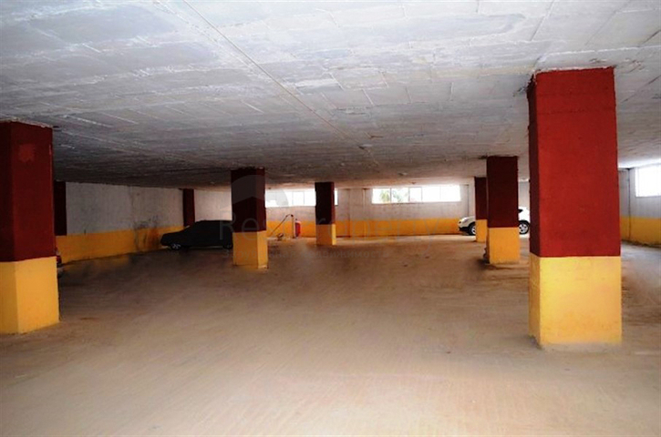 شقة بإطلالة جبلية مذهلة في منطقة ماهموت لار – ألانيا.