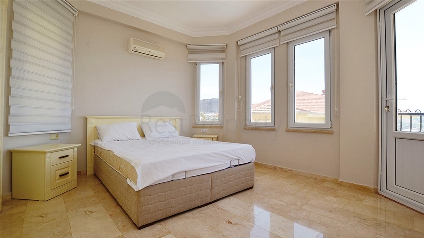 فيلا فاخرة بإطلالة جبلية وبحرية ساحرة ضمن مجمع رائع في منطقة كارجي جاك – ألانيا