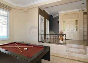 فيلا فاخرة بإطلالة جبلية وبحرية ساحرة ضمن مجمع رائع في منطقة كارجي جاك – ألانيا