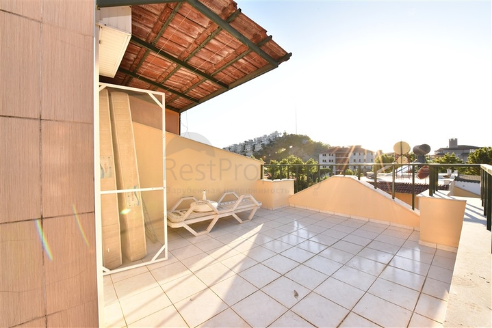 فيلا مريحة ضمن أحد المجمعات في منطقة كوناكليه – الانيا