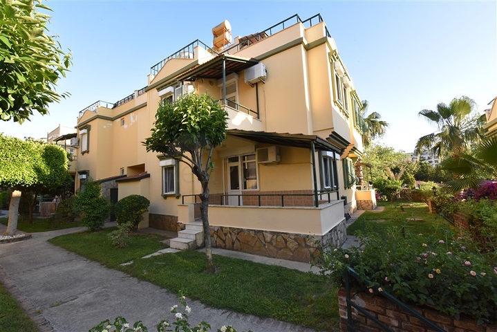 فيلا مريحة ضمن أحد المجمعات في منطقة كوناكليه – الانيا