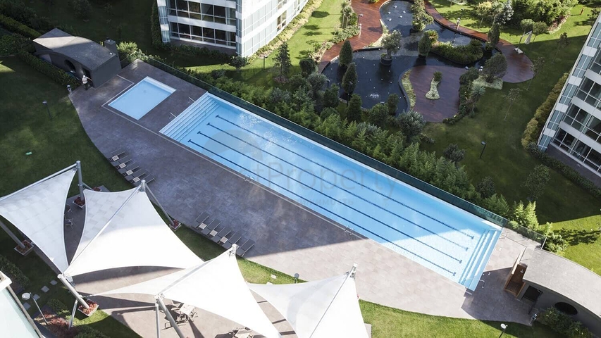  مجمع فخم في شارع بغداد مع اطلالة على البوسفور وبحر مرمرة