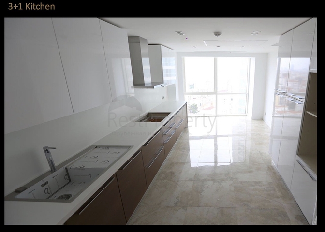  مجمع فخم في شارع بغداد مع اطلالة على البوسفور وبحر مرمرة