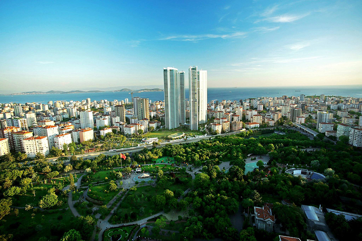  مجمع فخم في شارع بغداد مع اطلالة على البوسفور وبحر مرمرة