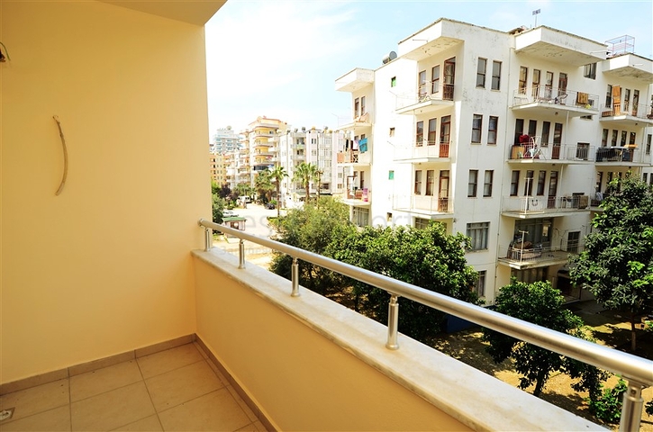 شقة بسعر مميز ضمن مجمع حديث في منطقة ماهموت لار – ألانيا