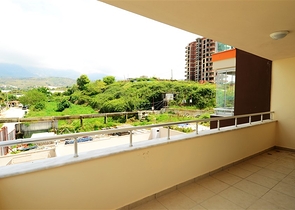 شقة بسعر مميز ضمن مجمع حديث في منطقة ماهموت لار – ألانيا