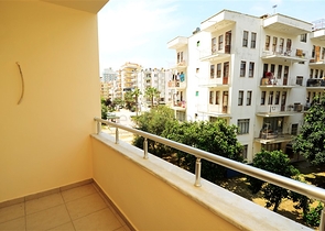 شقة بسعر مميز ضمن مجمع حديث في منطقة ماهموت لار – ألانيا