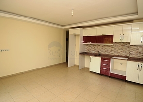 شقة بسعر مميز ضمن مجمع حديث في منطقة ماهموت لار – ألانيا