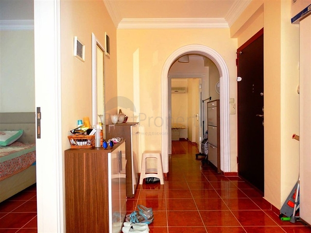 شقة ضمن مجمع على بعد 150 من البحر في منطقة محمودلار – ألانيا