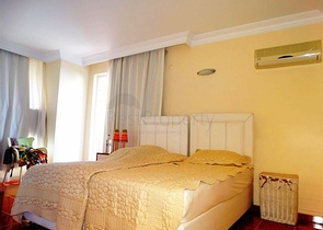 شقة ضمن مجمع على بعد 150 من البحر في منطقة محمودلار – ألانيا