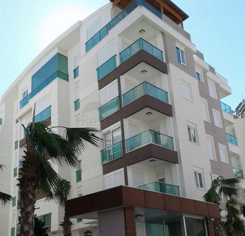 شقة مفروشة على بعد 250 متر من البحر في منطقة كونيالتي – أنطاليا