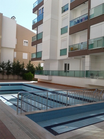 شقة مفروشة على بعد 250 متر من البحر في منطقة كونيالتي – أنطاليا