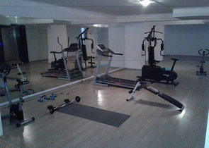 شقة مفروشة على بعد 250 متر من البحر في منطقة كونيالتي – أنطاليا