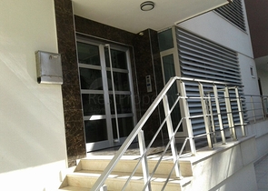 شقة مفروشة على بعد 250 متر من البحر في منطقة كونيالتي – أنطاليا