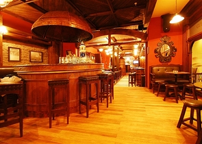 فيلا فاخرة بإطلالة جبلية وبحرية ساحرة ضمن مجمع رائع في منطقة كارجي جاك – ألانيا