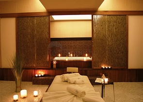 فيلا فاخرة بإطلالة جبلية وبحرية ساحرة ضمن مجمع رائع في منطقة كارجي جاك – ألانيا