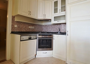 فيلا فاخرة بإطلالة جبلية وبحرية ساحرة ضمن مجمع رائع في منطقة كارجي جاك – ألانيا