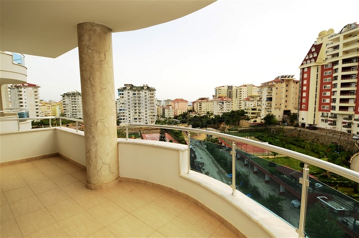 شقة بإطلالة جبلية خلابة في منطقة جيكجيلي – ألانيا