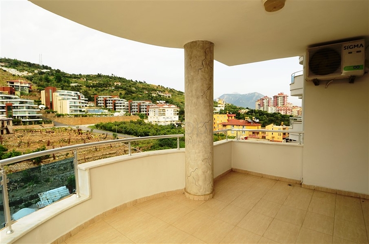 شقة بإطلالة جبلية خلابة في منطقة جيكجيلي – ألانيا