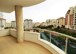 شقة بإطلالة جبلية خلابة في منطقة جيكجيلي – ألانيا