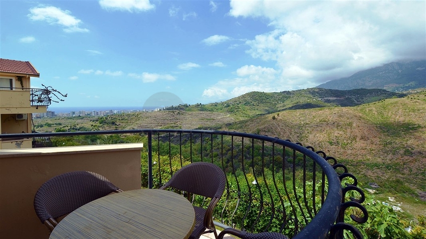 فيلا ضمن مجمع سكني  بإطلالات طبيعية خلابة في كارجي جاك – ألانيا