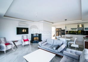 فيلا فاخرة بإطلالة بحرية وجبلية في منطقة كارجي جاك – ألانيا