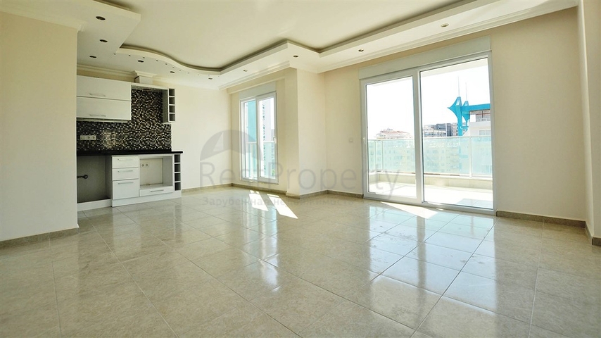 شقة بإطلالة جبلية ضمن مجمع حديث في منطقة محمود لار – ألانيا 