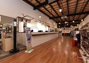 محلات ومباني تجارية ضمن مركز تسوق جديد قيد الإنشاء بالقرب من منطقة كوناكليه – ألانيا 