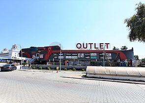 محلات ومباني تجارية ضمن مركز تسوق جديد قيد الإنشاء بالقرب من منطقة كوناكليه – ألانيا 