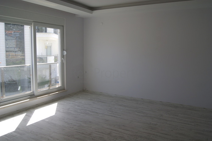 شقق بتخطيطات مختلفة ضمن مجمع حديث في منطقة كونيالتي – أنطاليا