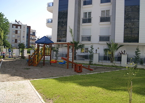 شقق بتخطيطات مختلفة ضمن مجمع حديث في منطقة كونيالتي – أنطاليا