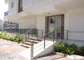 شقق بتخطيطات مختلفة ضمن مجمع حديث في منطقة كونيالتي – أنطاليا