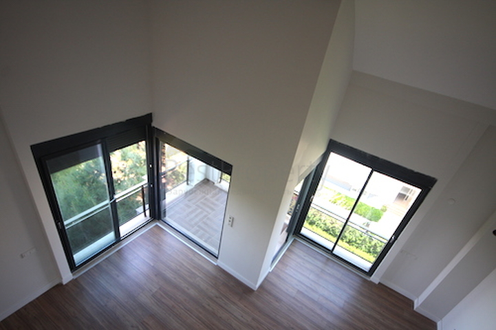 شقق بإطلالة خلابة على حدائق الصنوبر في منطقة كونيالتي – أنطاليا