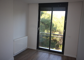 شقق بإطلالة خلابة على حدائق الصنوبر في منطقة كونيالتي – أنطاليا