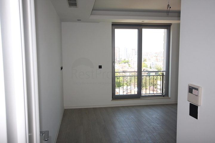 شقة فاخرة بإطلالة بانورامية على البحر في منطقة لارا – أنطاليا